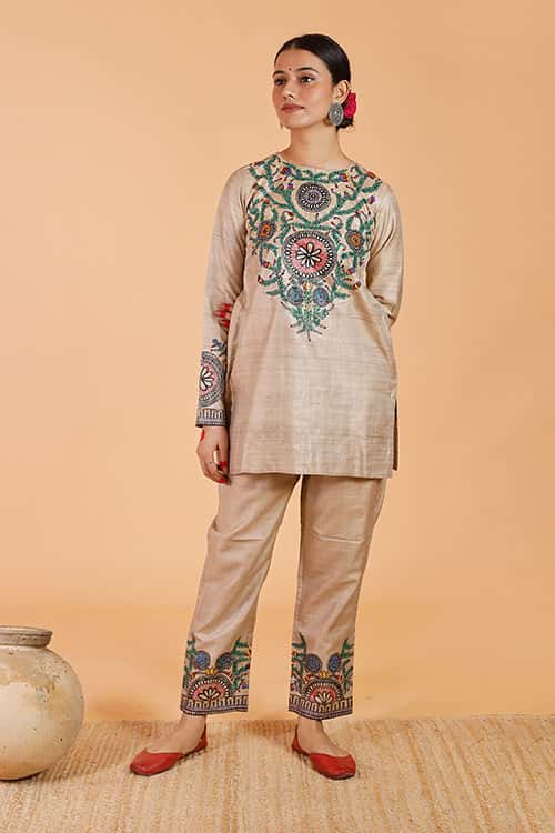 'Flowers of Mithila' Handpainted Madhubani Tussar Silk Kurta