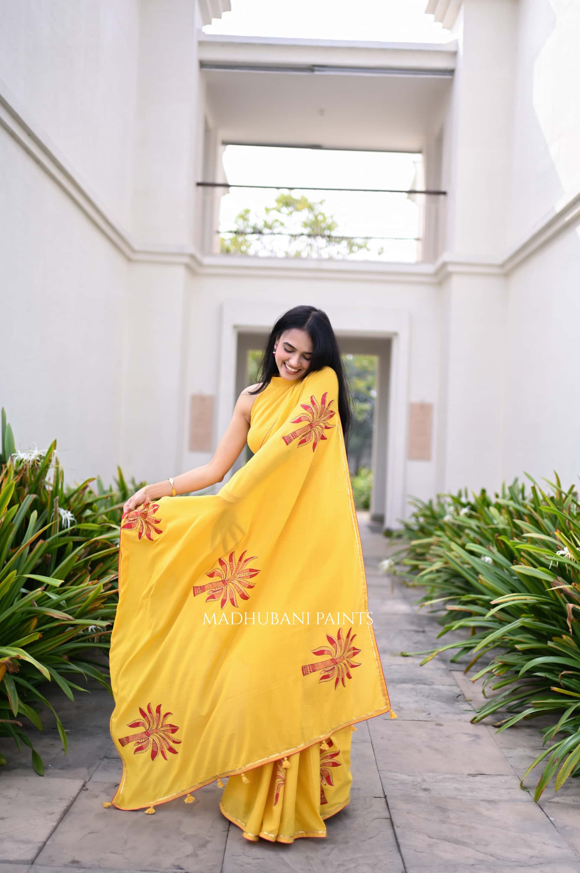 BANANA GLOW SAREE BLOUSE SET