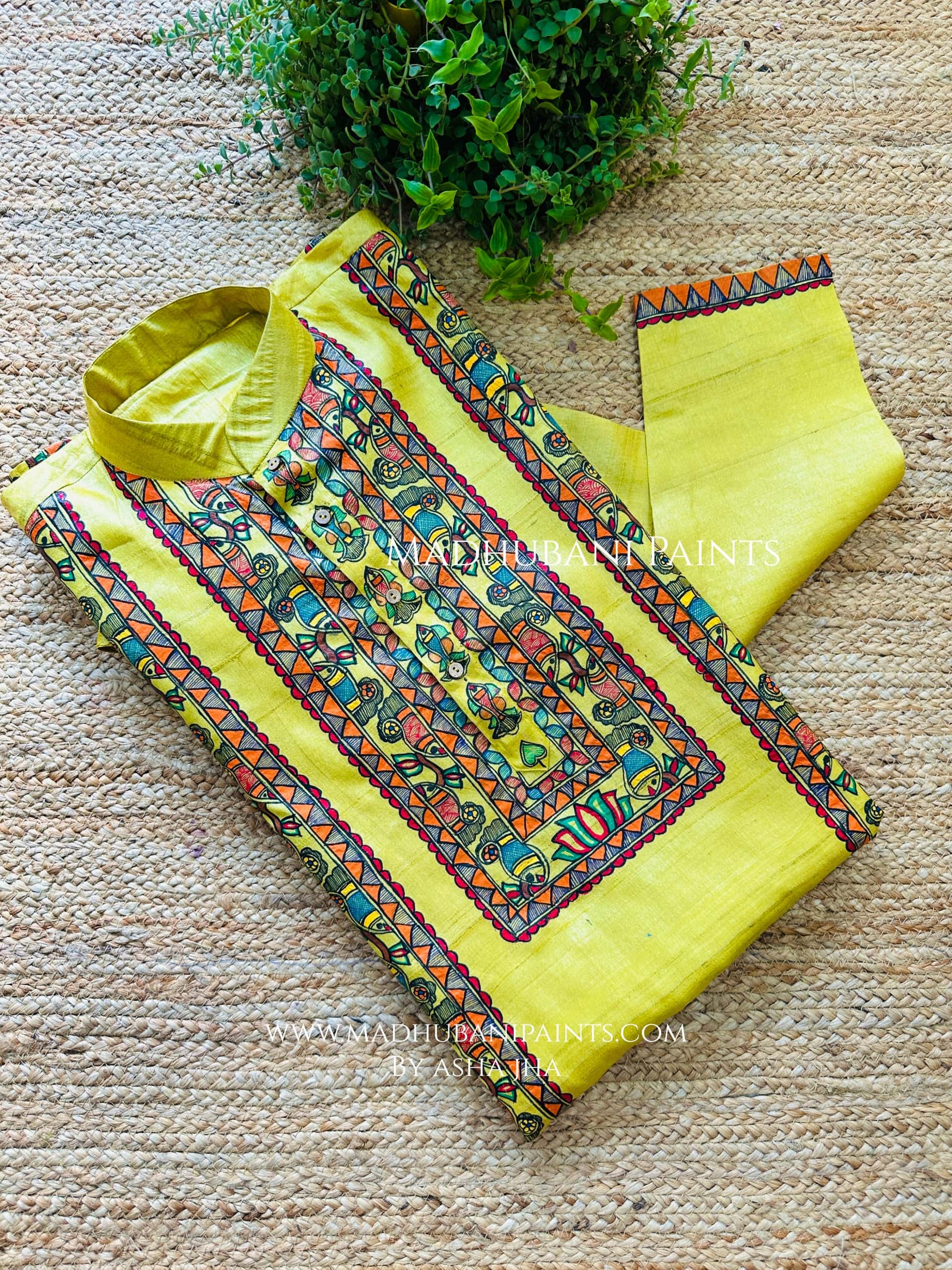 Macchli Kamal Hand-painted  Madhubani Men's Tussar Silk Kurta