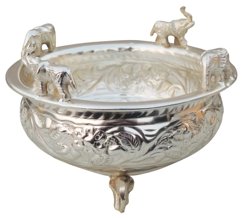 Brass Urli Bowl for Floating Flowers, 6.5 inch