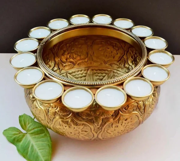 Brass Urli Bowl for Floating Flowers, 12 inch, 2.26 kg, brass, Vedikcraft Moradabad