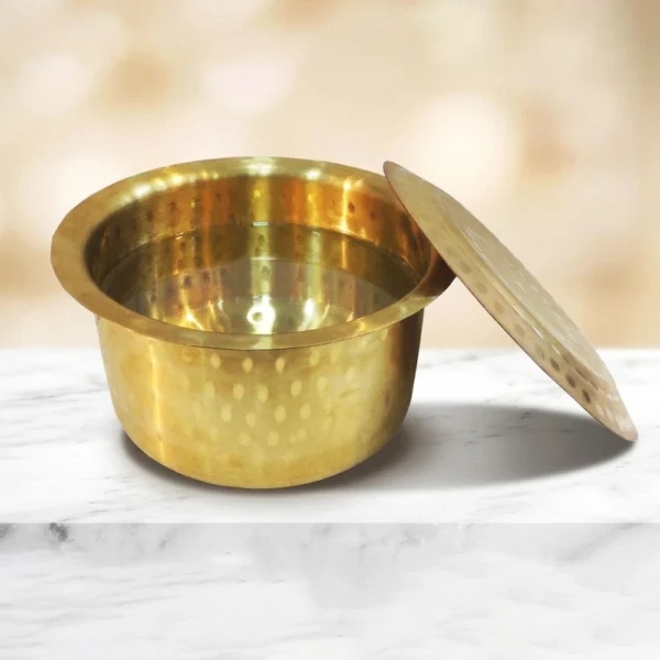 Brass Tope with Lid (Bhagona), 5 inch, 1.36 kg, brass, Vedikcraft Moradabad
