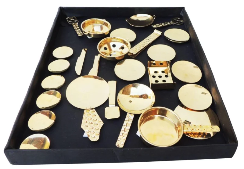 Brass Miniature of Kitchen Set, 1 inch