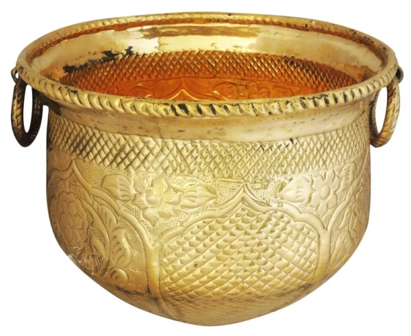 Brass Planter for Home and Garden (Gamala Chatai Diameter), brass, Vedikcraft Moradabad