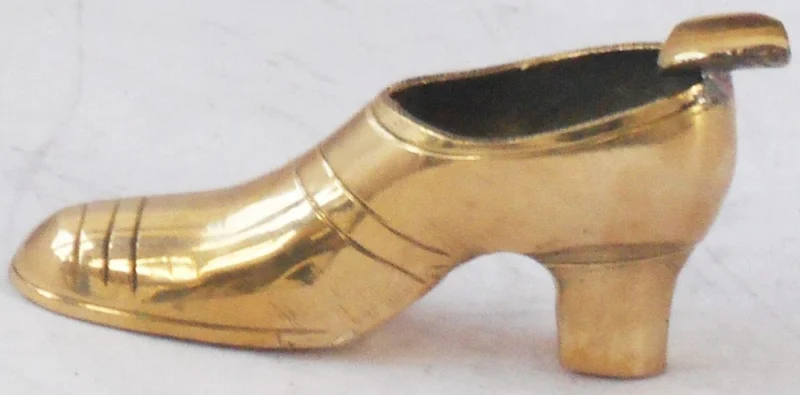 Brass Shoe Shape Ashtray, 2 inch – Antique Décor