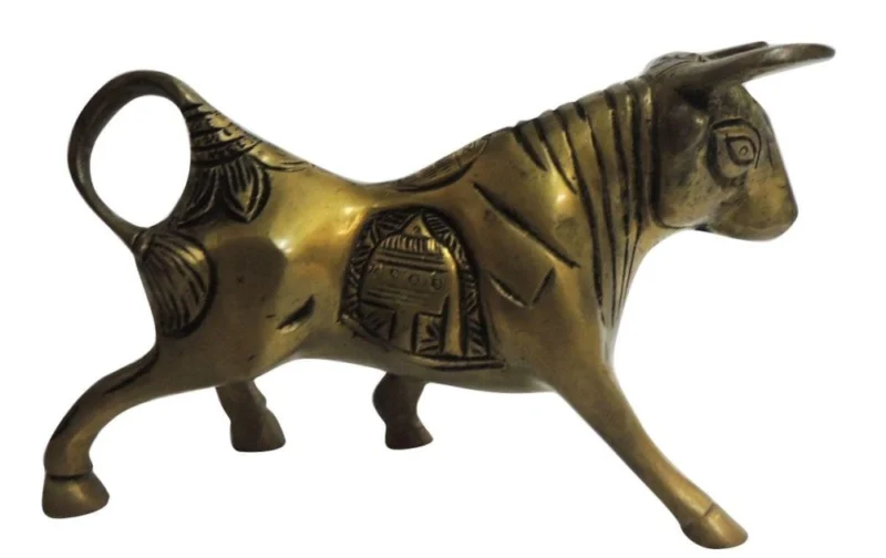 Brass Cow Showpiece, 3.5 inch, 770 g – for Table Décor