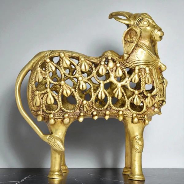Brass Cow Showpiece (Caf), 8 inch, brass, Vedikcraft Moradabad