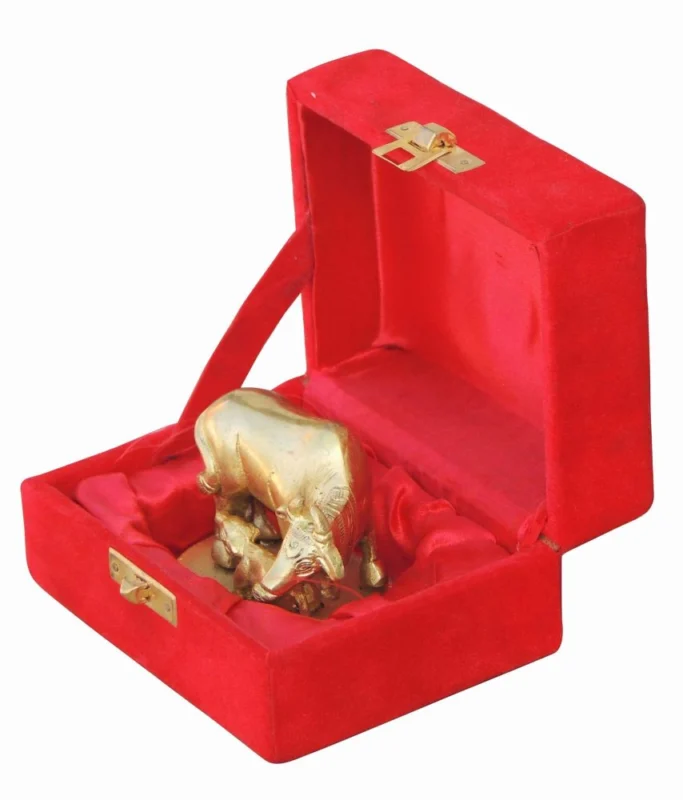 Brass Cow Showpiece, 2.5 inch
