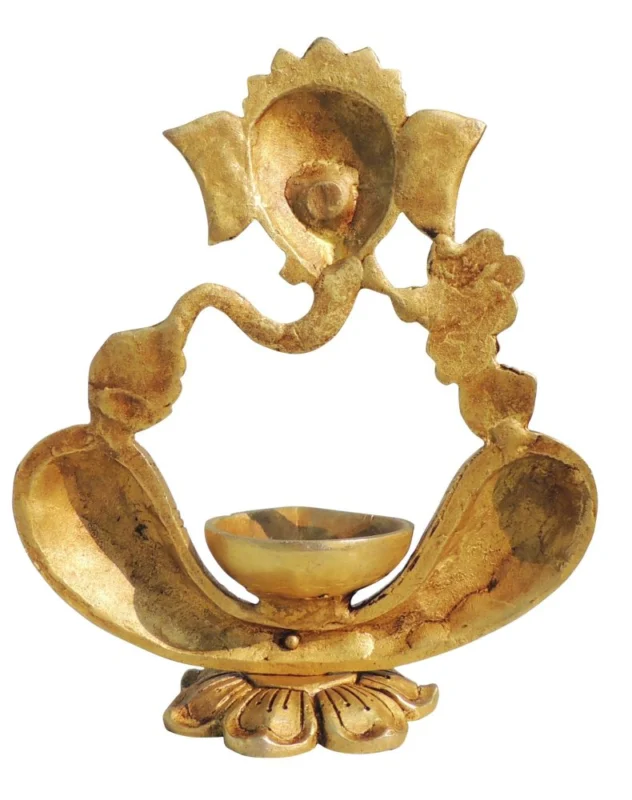Brass Ganesh Stand Diya (Deepak), 7 inch