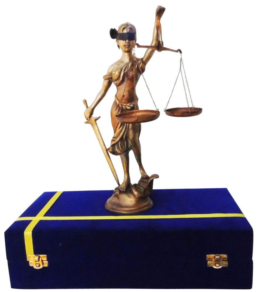 Brass Justice Lady With Velvet Box Figurine, 14 inch, brass, Vedikcraft Moradabad