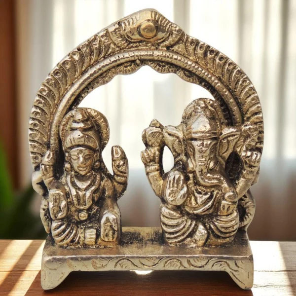 Laxmi Ganesh Murti Pair in Brass, 3 inch, 220 g, brass, Vedikcraft Moradabad