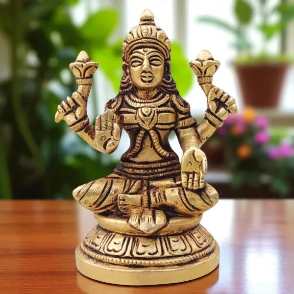 Lakshmi Ji Idol in Brass (Laxmi), 3.5 inch, 400 g, brass, Vedikcraft Moradabad