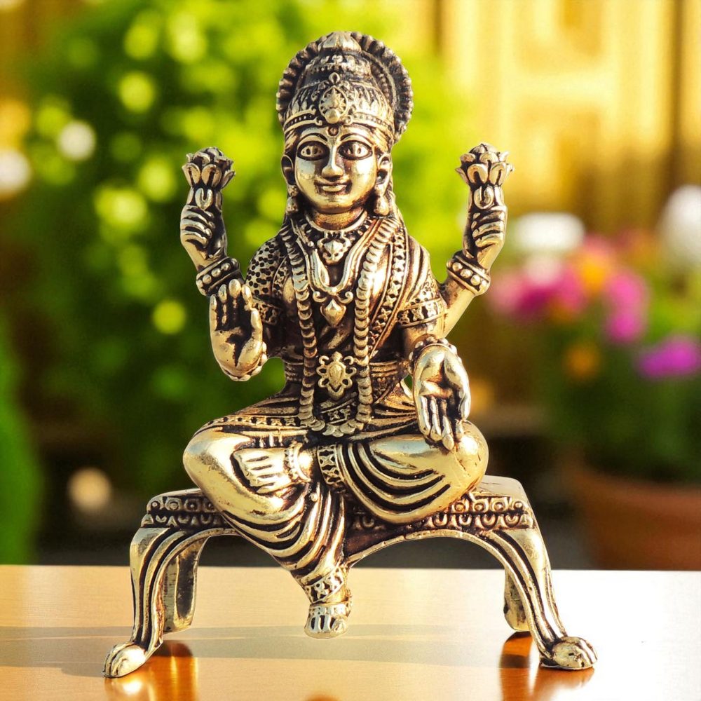 Lakshmi Ji Idol in Brass (Laxmi), 3.3 inch, brass, Vedikcraft Moradabad
