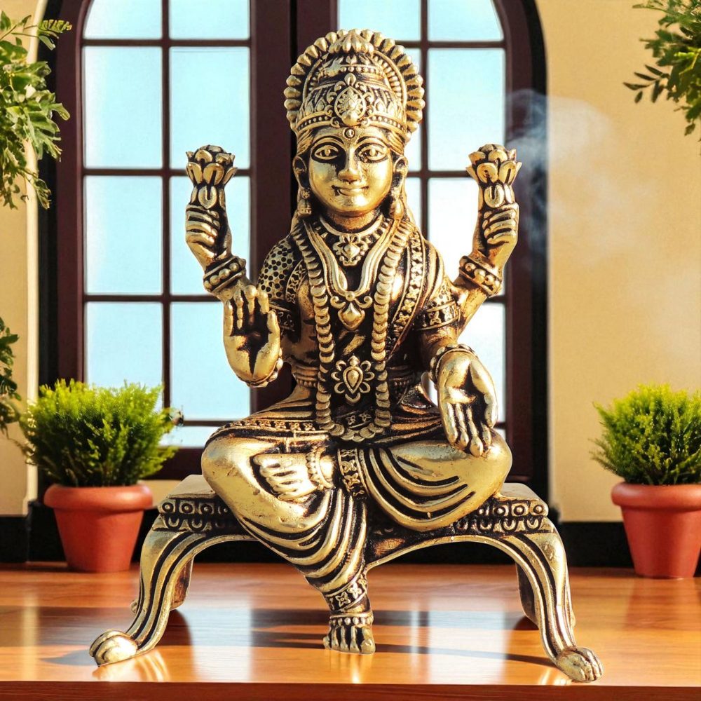 Lakshmi Ji Idol in Brass (Laxmi), 4 inch, brass, Vedikcraft Moradabad
