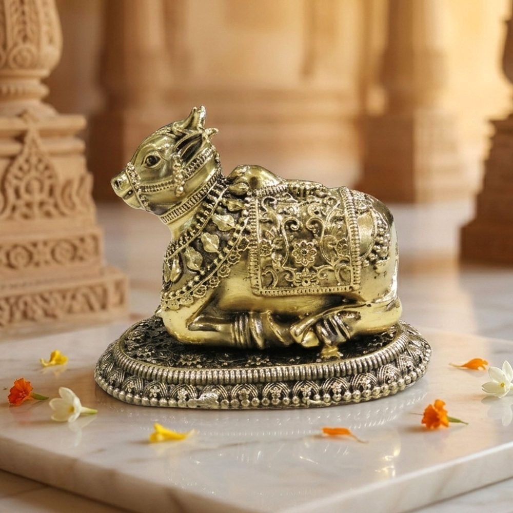 Nandi Idol in Brass, 3.1 inch, brass, Vedikcraft Moradabad