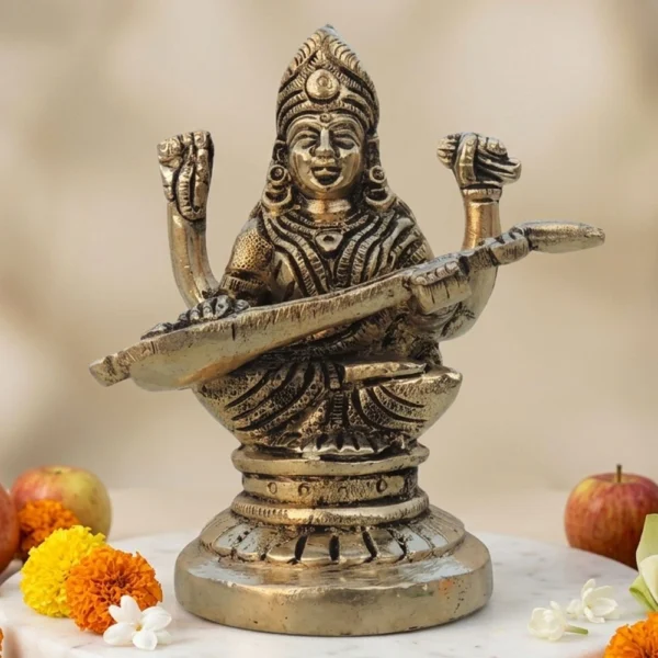 Saraswati Ji Idol in Brass, 660 g, brass, Vedikcraft Moradabad