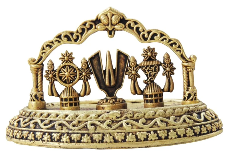 Brass Shankh for Pooja (Chakra Namah), 3 inch, 260 g