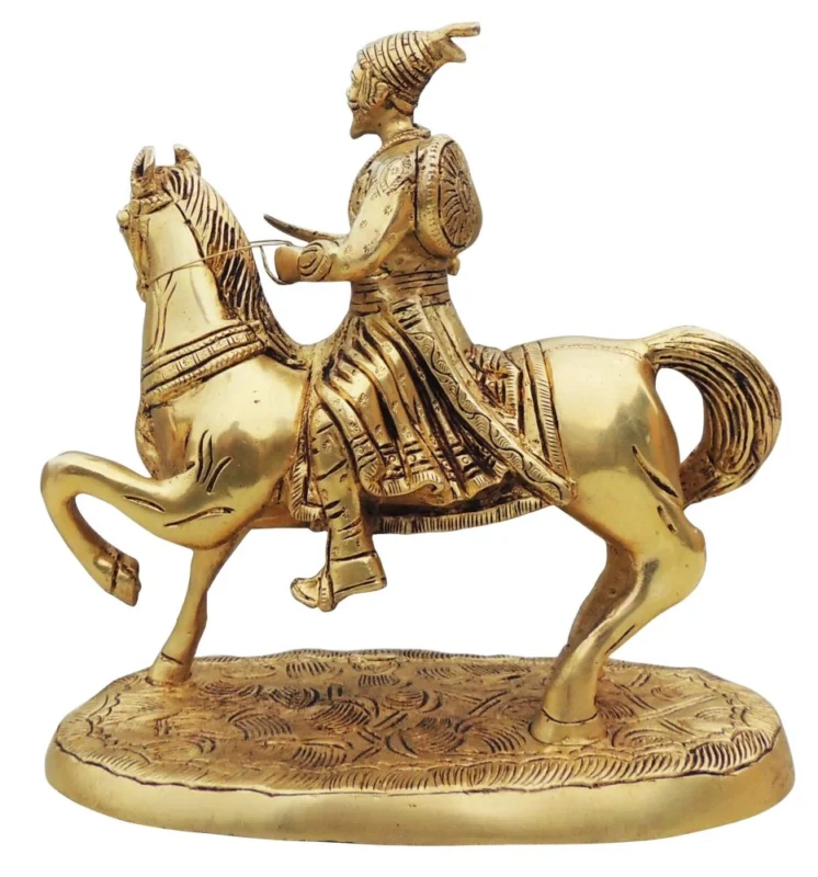 Shivaji Maharaj Statue in Brass, 9.5 inch
