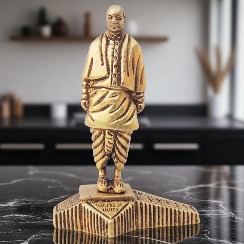 Statue of Unity (Sardar Patel) Statue in Brass (Vallabhbhai), 200 g – for Office Desk