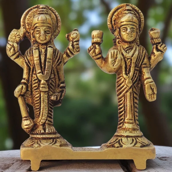 Vishnu Ji Idol in Brass (Laxmi), 3.2 inch, 260 g, brass, Vedikcraft Moradabad