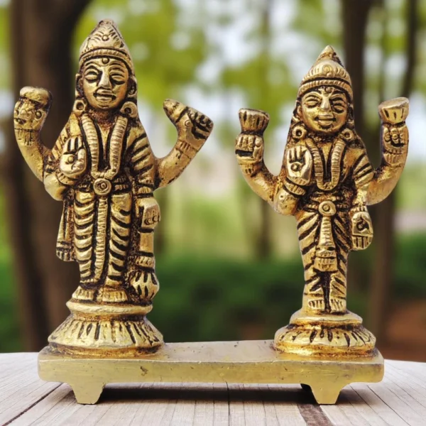 Vishnu Ji Idol in Brass (Laxmi), 2.5 inch, brass, Vedikcraft Moradabad