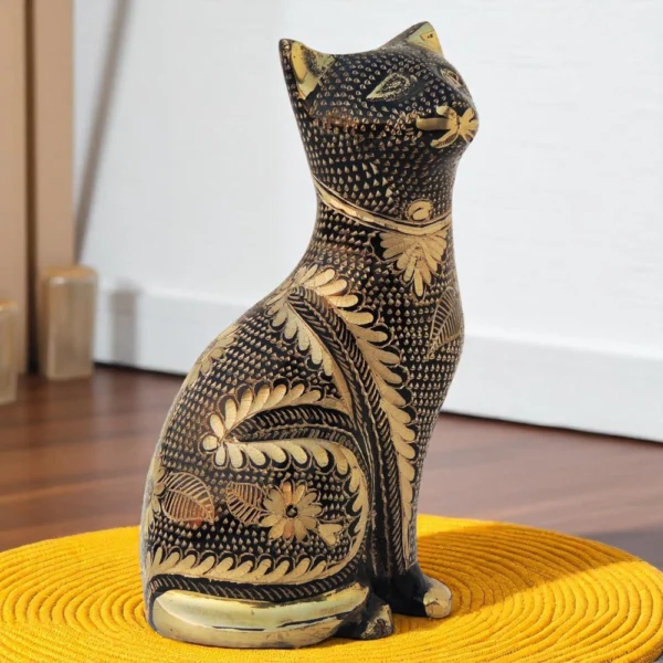 Brass Cat Showpiece, 6 inch, design AN045-B, brass, Vedikcraft Moradabad