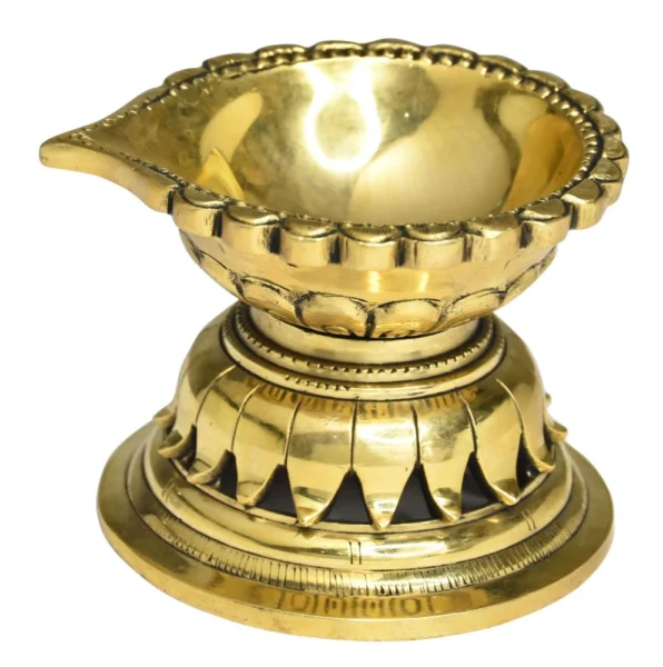 Brass Stand Diya (Deepak), 3 inch, design BS1503-F, brass, Vedikcraft Moradabad