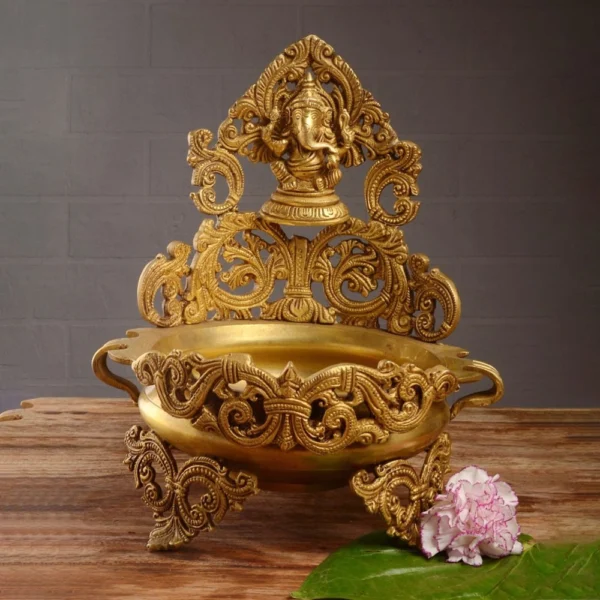 Brass Urli Bowl for Floating Flowers (Made), 8 inch, brass, Vedikcraft Moradabad