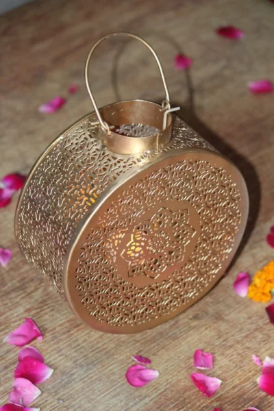 Iron Tealight Holder, 10.5 inch, Vedikcraft Moradabad